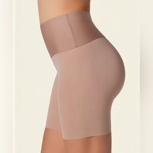 Leonisa PowerStay Stay-In-Place Seamless Shapewear Shorts-Soft Fabric brown Med